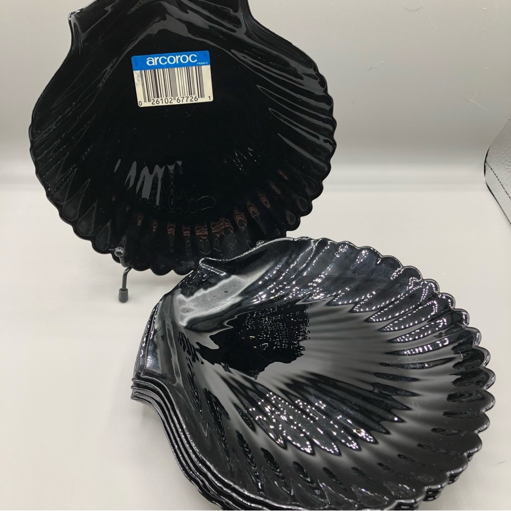 6 NWT Arcoroc Coquillage Black Glass Salad Shell Dishes France  8”x 8”  PERFECT